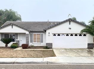 4111 W Weldon Ave, Fresno, CA 93722