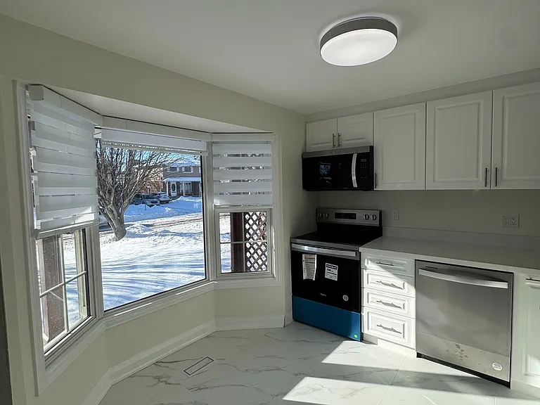 109 Connelly Dr — Photo 3