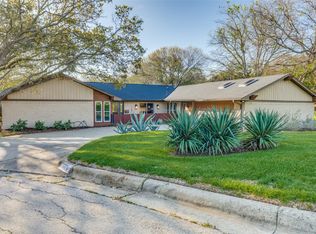 1605 Dakar Rd W, Fort Worth, TX 76116