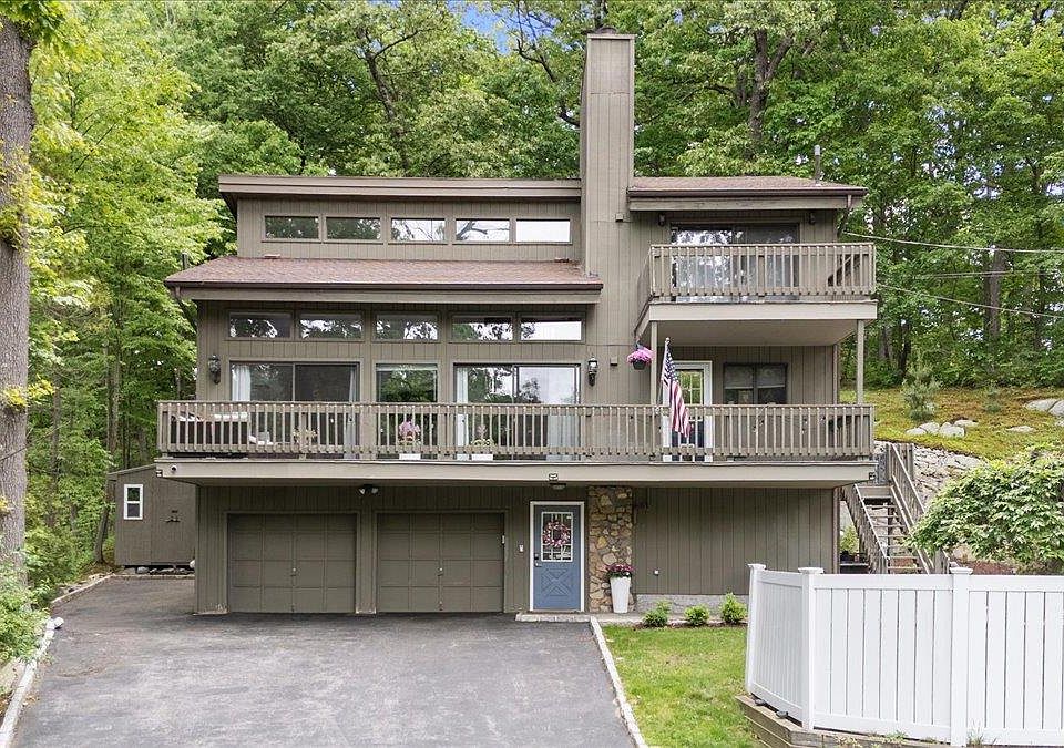 1st image of 549 Westbrook Drive