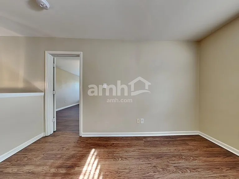 5432 Wyalong Dr — Photo 10