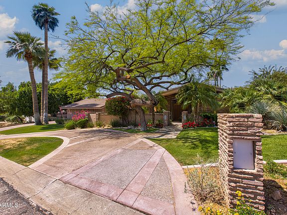 3rd image of 4221 E MCDONALD Drive