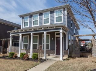 553 N Keats Dr, Fayetteville, AR 72704