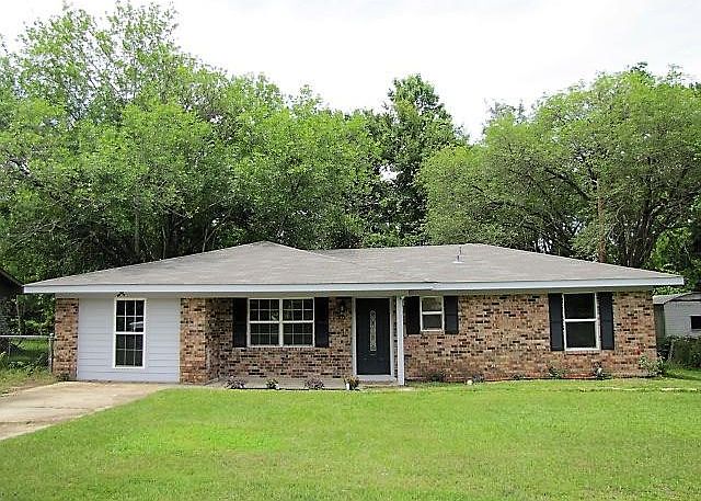 1st image of 102 Nelda Dr