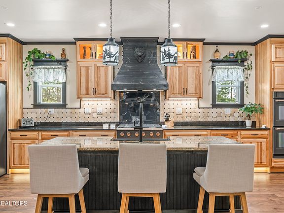 18th image of this home