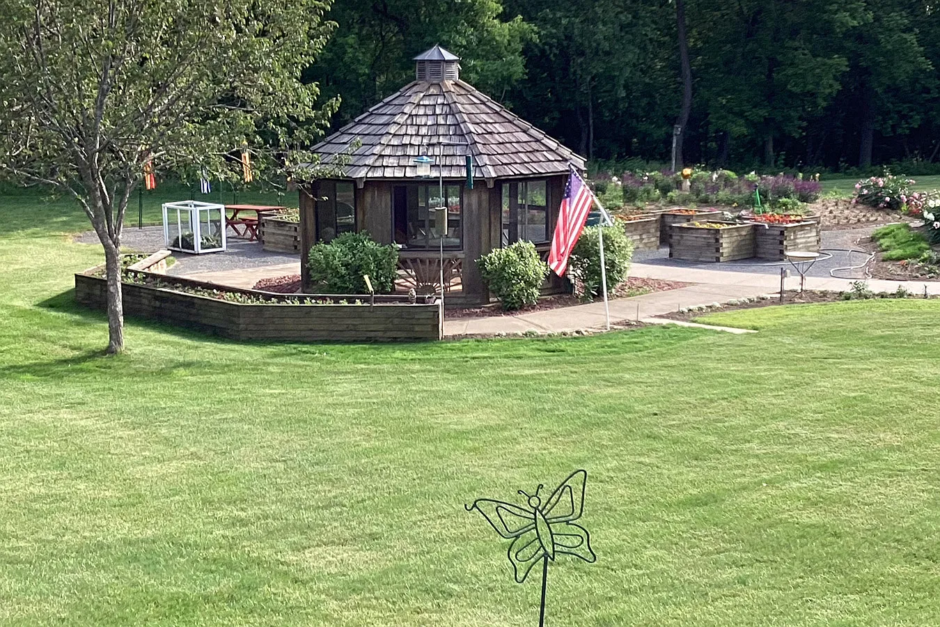 The Oaks — Photo 3