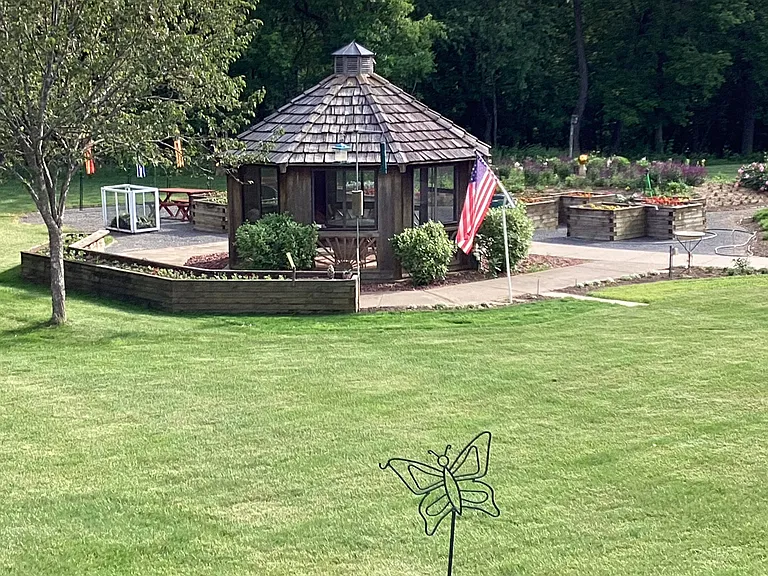 The Oaks — Photo 4