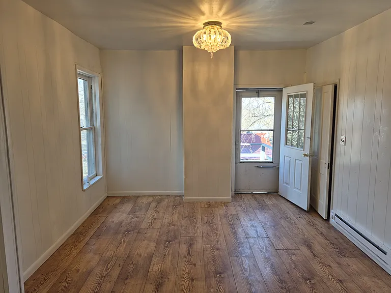 1205 Bank St #1/2 — Photo 1