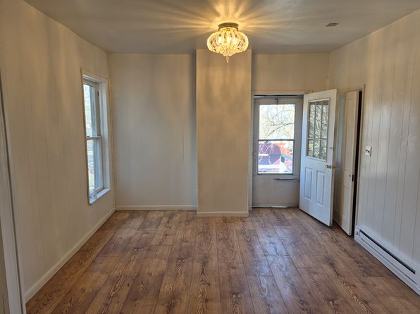 1205 Bank St #1/2