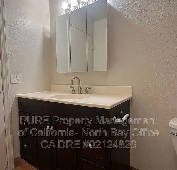 2555H W Steele Ln — Photo 11
