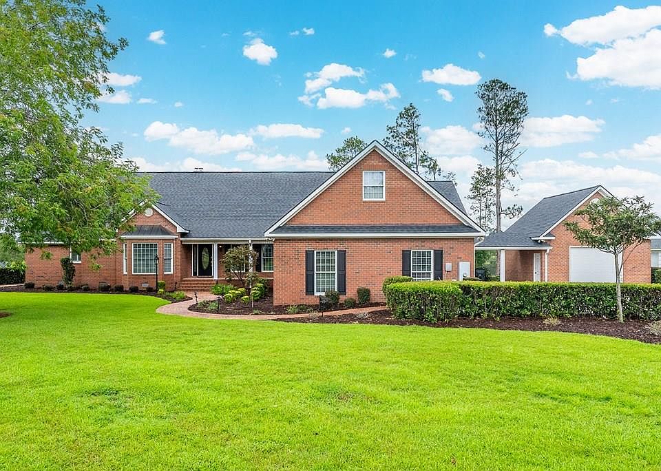 1st image of 161 Greentree Dr