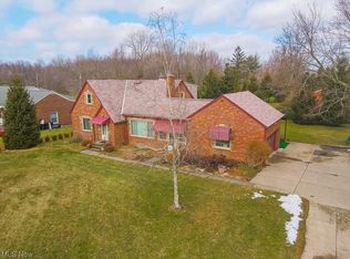 13910 Shawnee Trl, Middleburg Heights, OH 44130