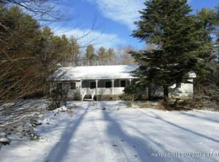 63 Range Rd, Durham, ME 04222