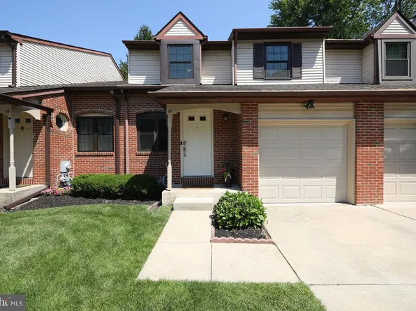 15 Greensward Ln, Cherry Hill, NJ 08002
