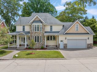 32032 Margaret Ct, Warren, MI