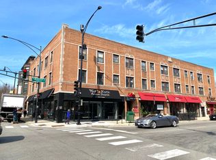 748 W Webster Ave APT 202, Chicago, IL 60614