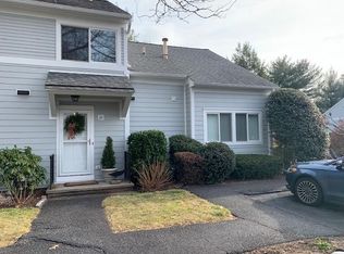 12 Whiffletree Ln, Riverside, CT 06878