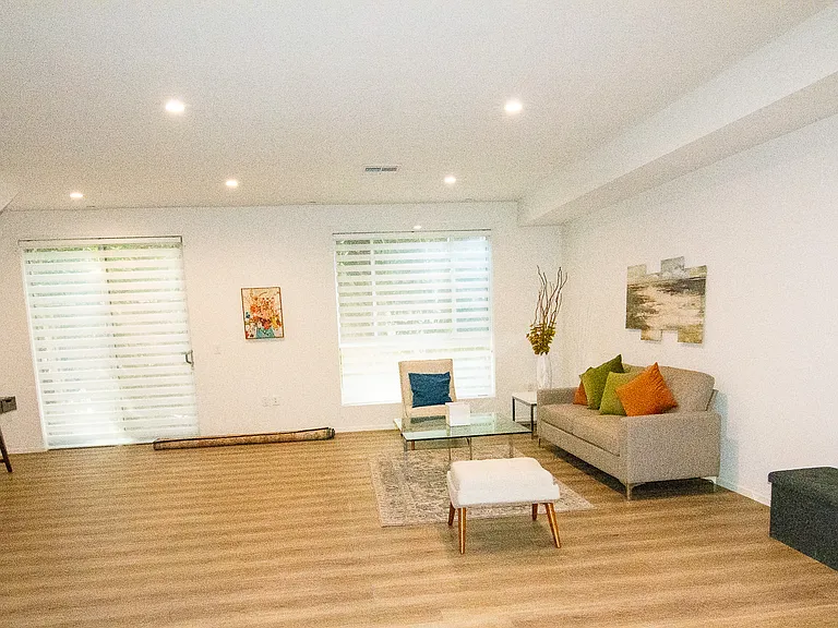 2006 S Corning St #3 — Photo 33