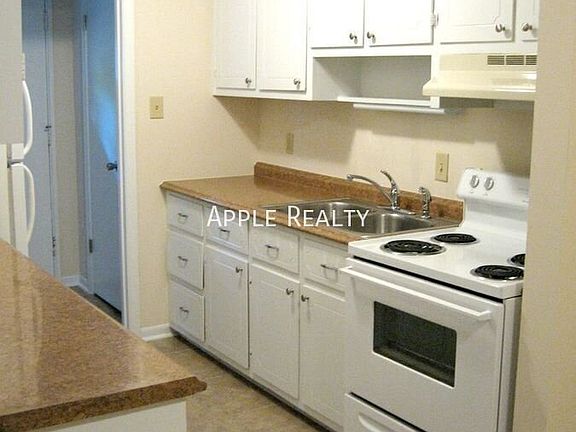 4th image of 1406 W Markham Ave APT A