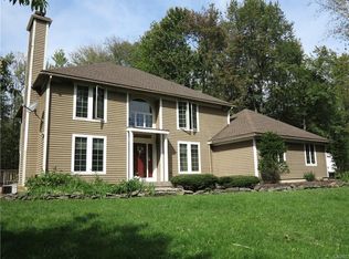 27 Waterhouse Dr, Fulton, NY 13069