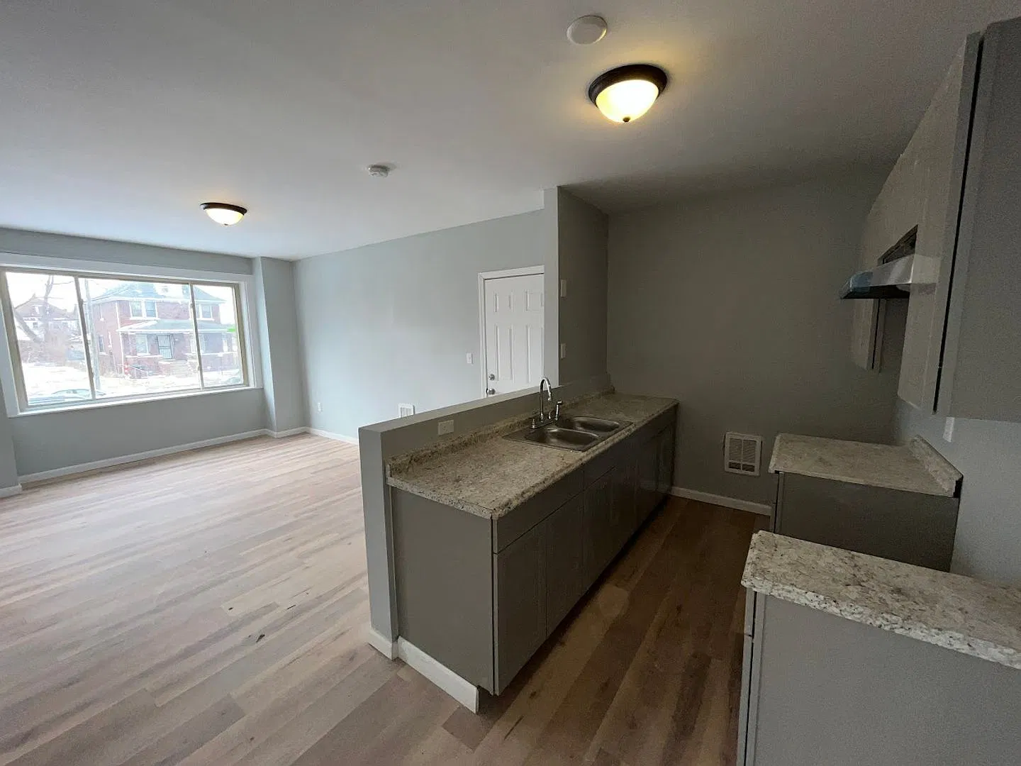 Open House Schedule Mon 10.20.25 @ 10:00am, Wed 10.22.25 @ 10:00am and Fri 10.24.25 @ 10:00am — Photo 1