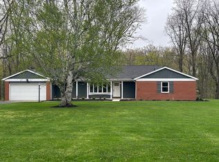 220 Dogwood Ln, Upper Sandusky, OH 43351