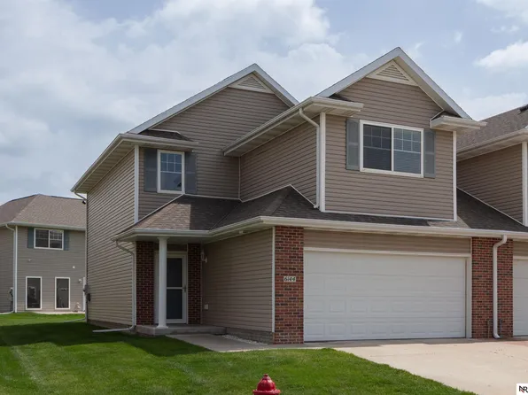 6144 Oakley St, Lincoln, NE 68512