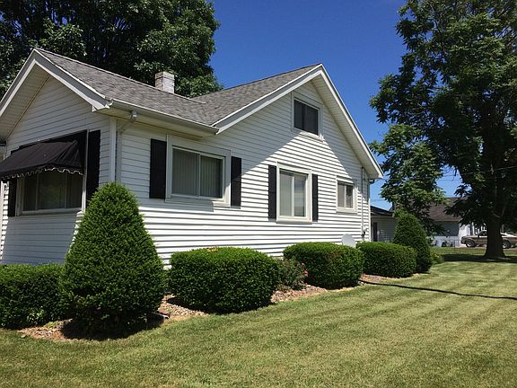 3rd image of 499 Irwin St