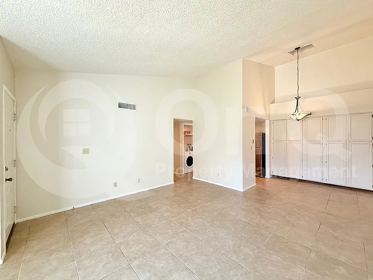 629 N Mesa Dr #15 — Photo 10