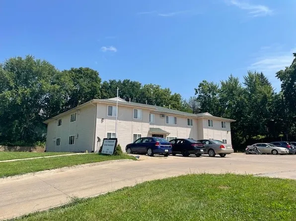 800 State St, Guthrie Center, IA 50115