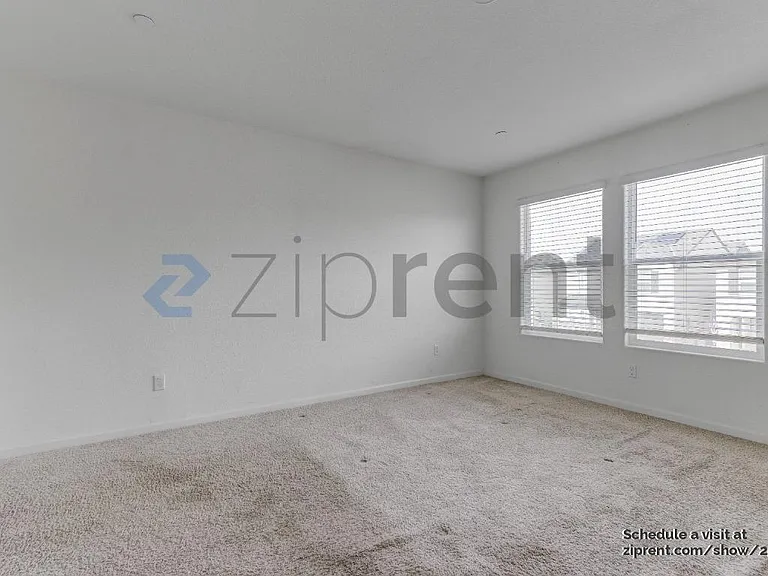 174 Sullivan Dr — Photo 12