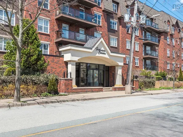 115 Ochterloney St #311, Halifax, NS B2Y 4W8
