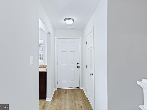 3rd image of 415 Westminster Ln #149