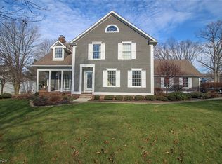 3476 Hummingbird Hill Dr, Poland, OH