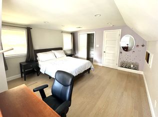 52 Oak Ridge St, Greenwich, CT 06830
