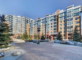 16 SW Varsity Estates Cir NW #402, Calgary, AB T3A 2C5