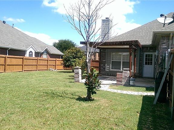 3rd image of 5712 Manchester Dr