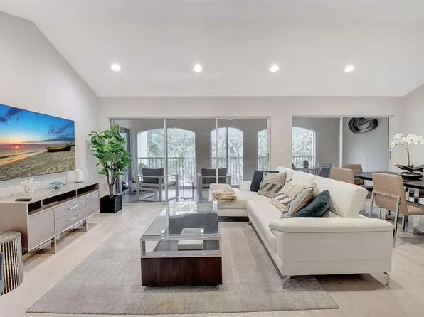 7370 Orangewood Lane #305, Boca Raton, FL 33433