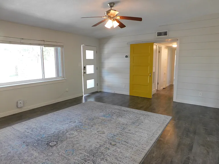 2252 Howard Dr — Photo 14
