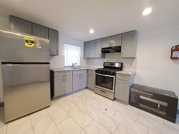 2nd image of 158 Summit Ave #1B