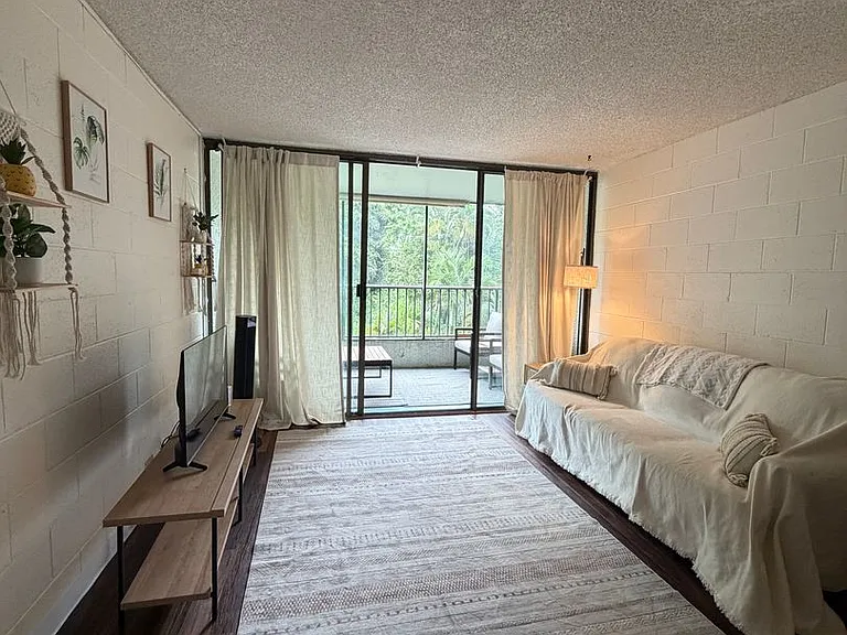 1875 Kalanianaole St #221 — Photo 3