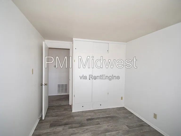 8636 E Edgewood Ave — Photo 10