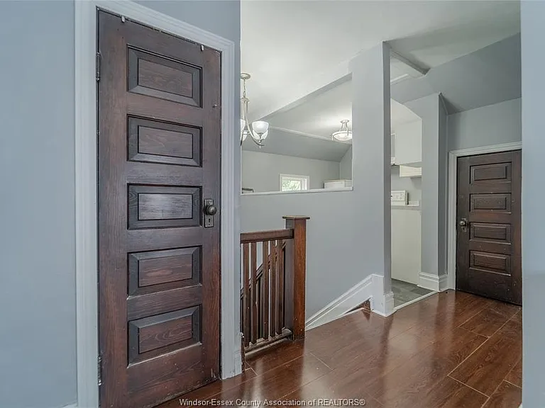 752 Windermere Rd #UPPER — Photo 5
