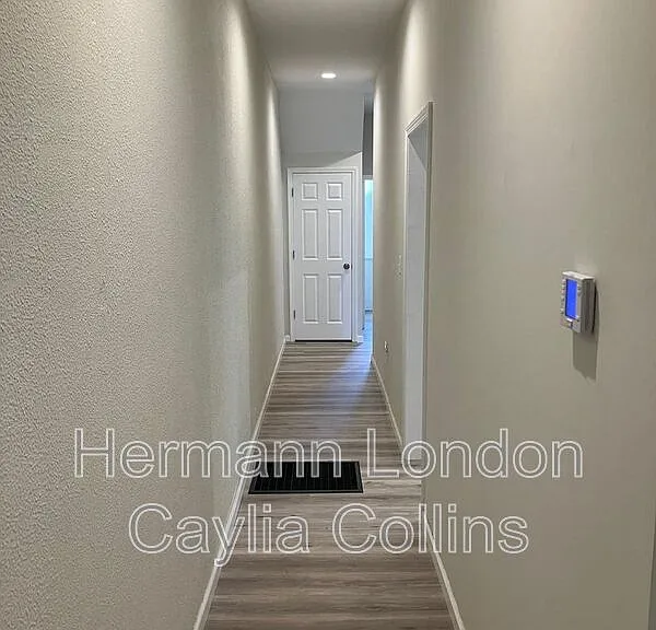 3215-3217 Nebraska Ave #3215 — Photo 6