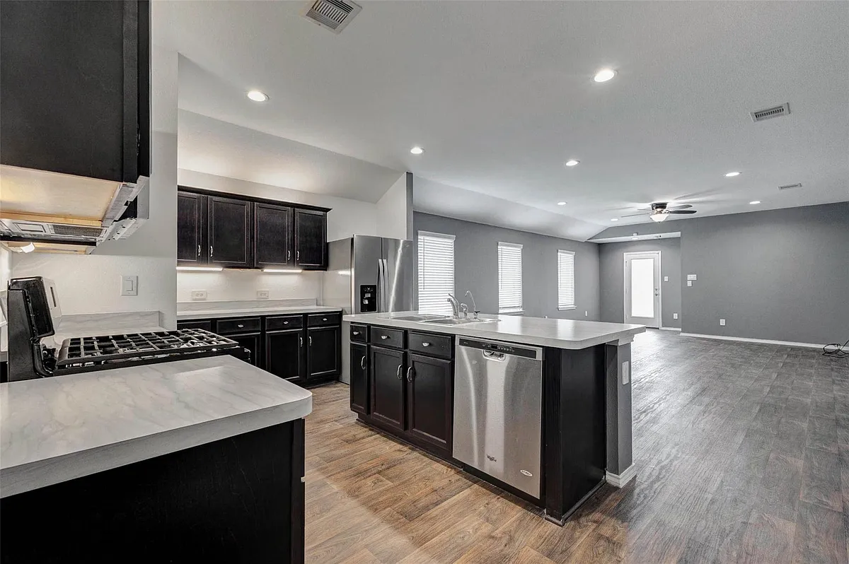 Building Photo - 5114 Jasmine Dawn Dr