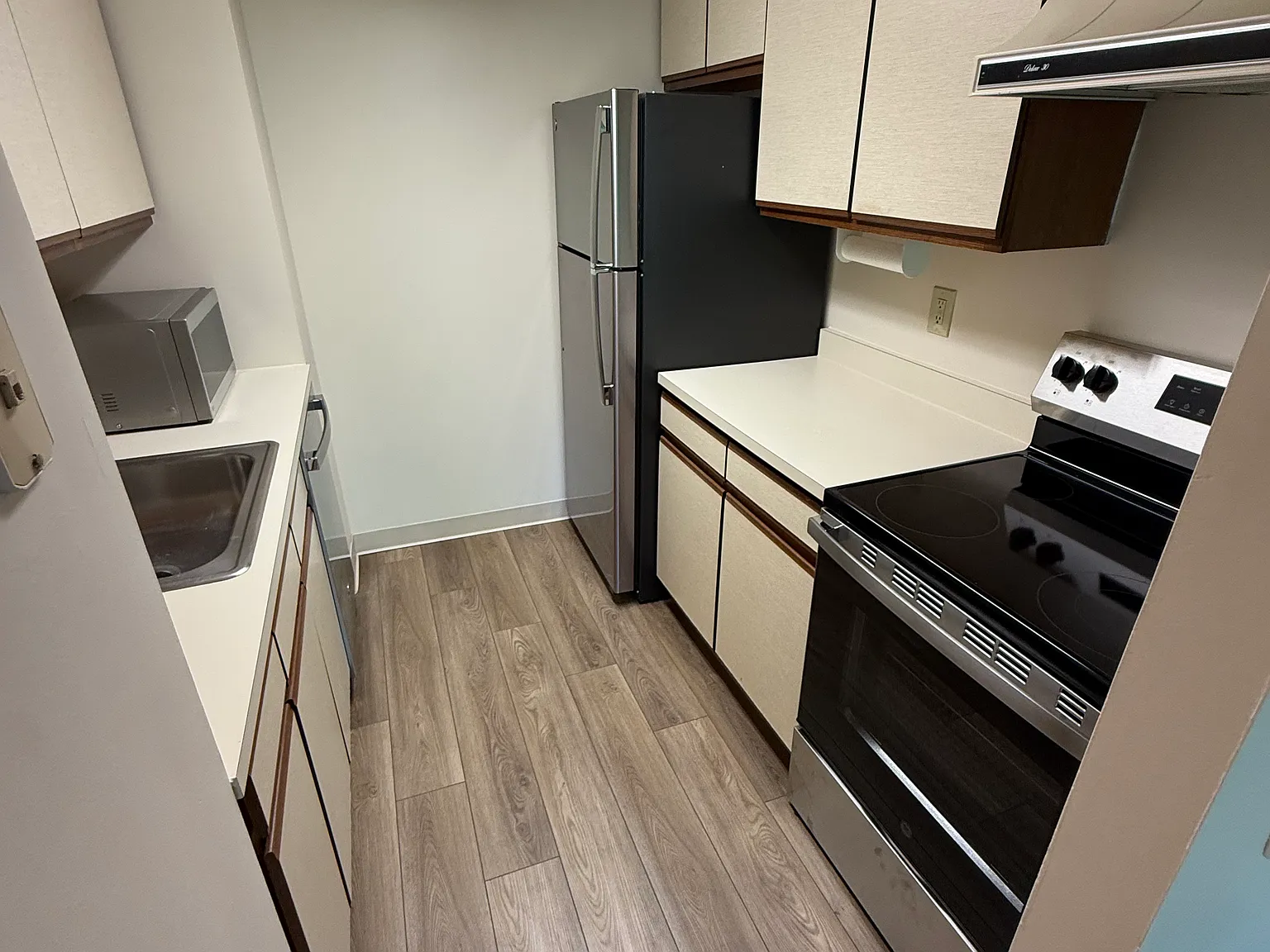 1 bed, 796 sqft, $1,500 — Photo 4