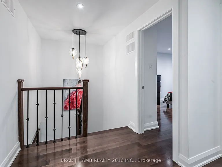 54 Campbell Ave #2 — Photo 23
