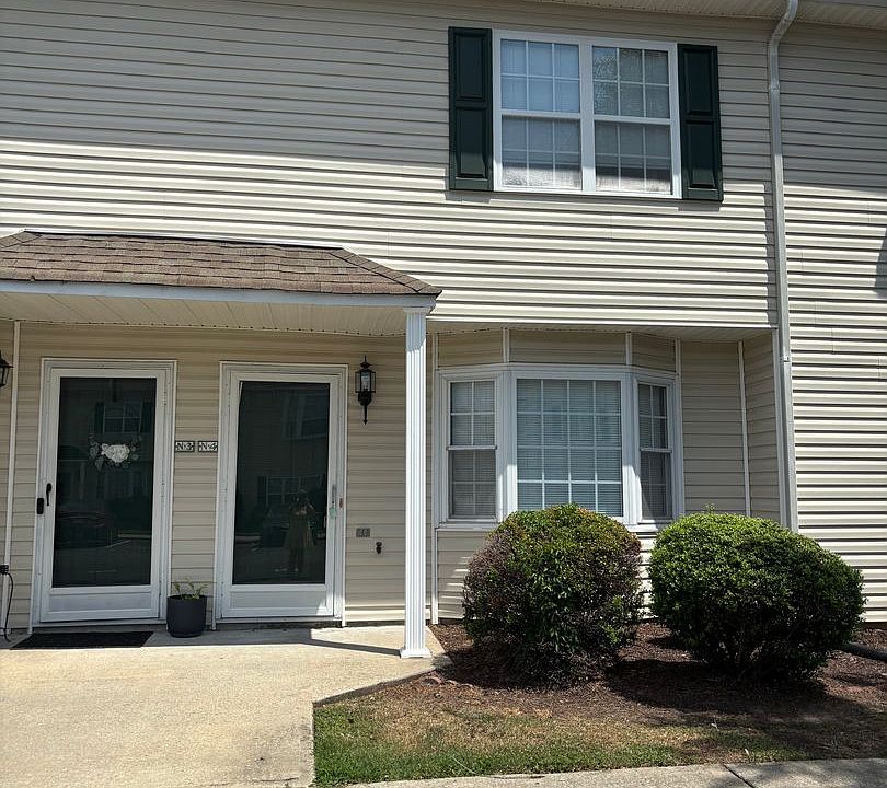 1st image of 2330 Vineyard Dr APT N4