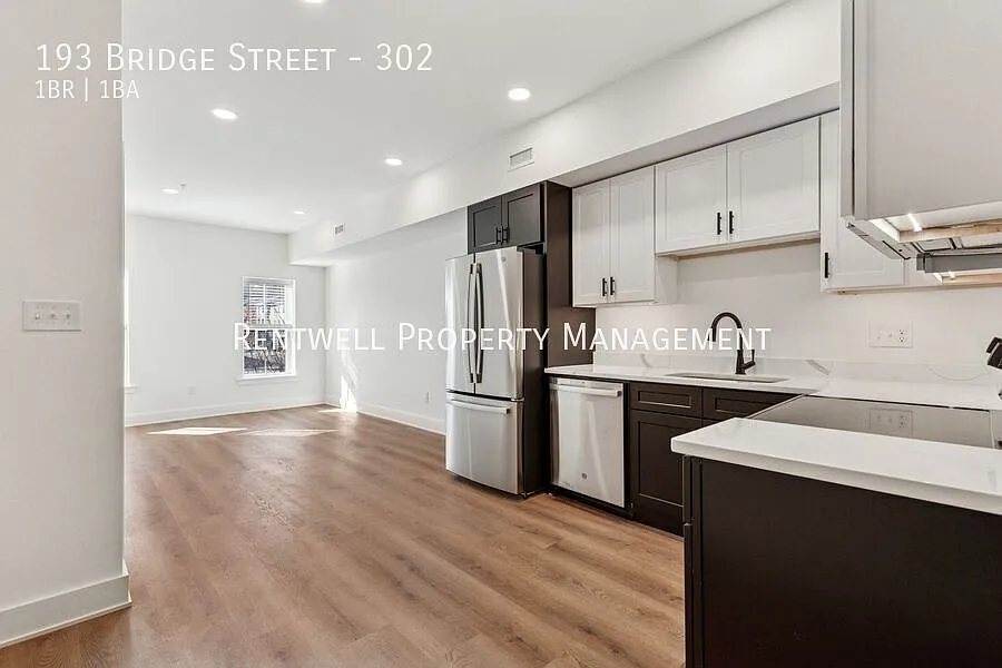Brand New - 1 Bedroom Apartment In The Heart Of Phoenixville — Photo 2
