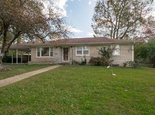 102 Lewis Ct, Georgetown, KY 40324